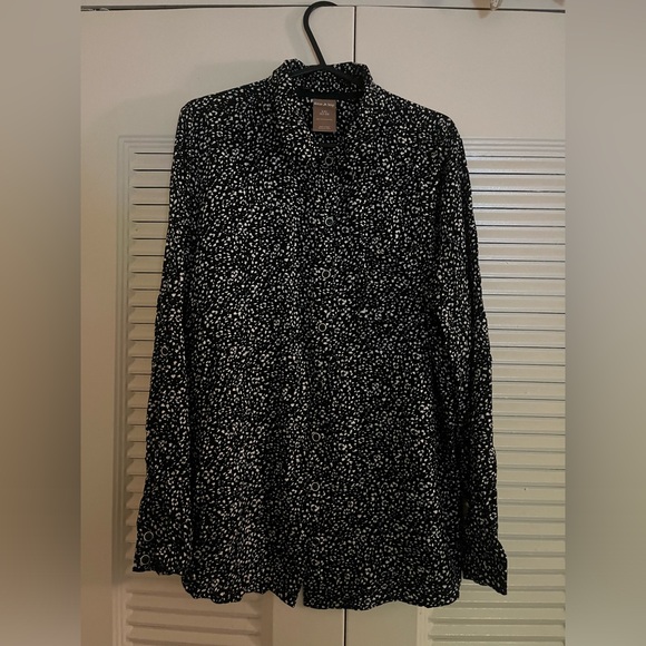 White Stag Woman’s Button Up Blouse- Black w/ white spots - Picture 4 of 7